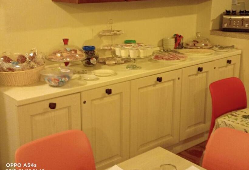 Ostello Castello Mina Della Scala