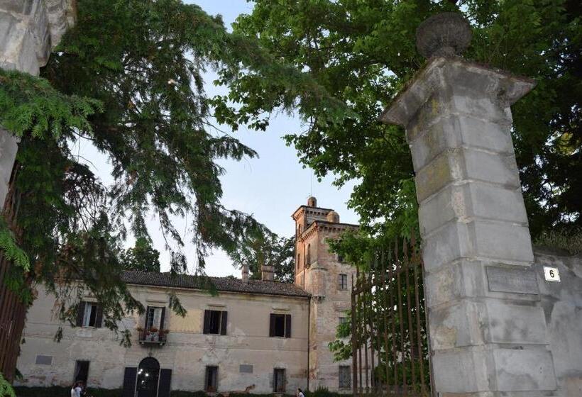 Ostello Castello Mina Della Scala