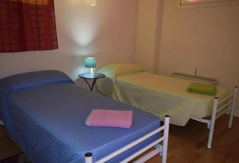 Ostello Castello Mina Della Scala