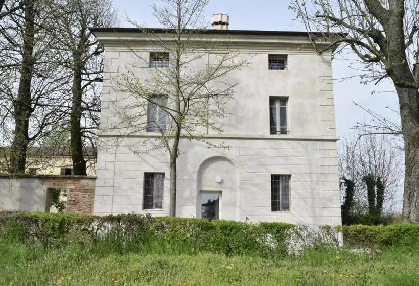 Ostello Castello Mina Della Scala