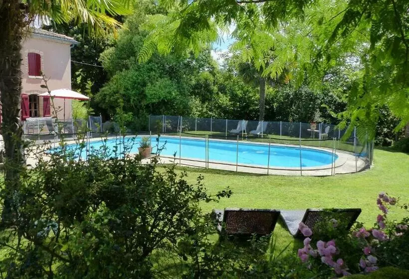 Majatalo Chambres D Hotes Au Val Dormant