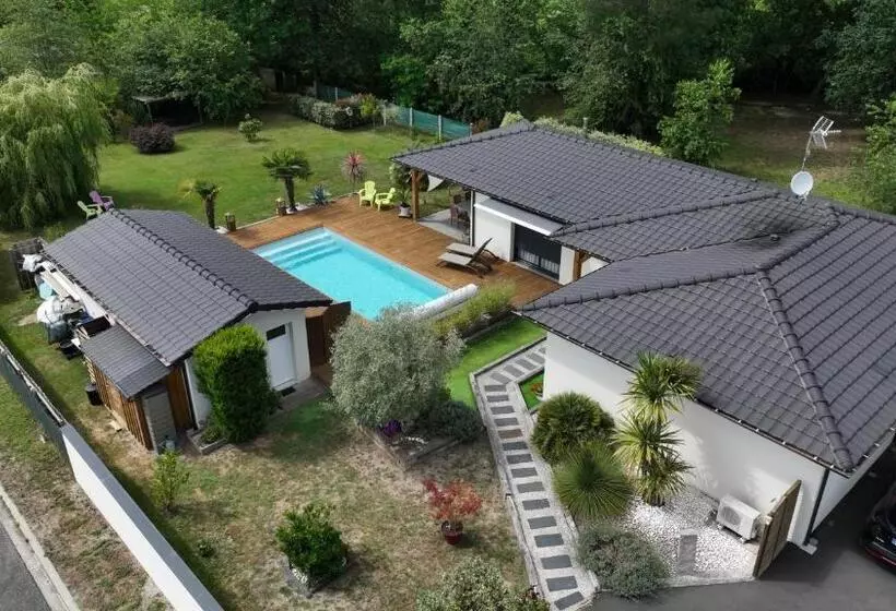 Majatalo Chambres D Hôtes Les Iris