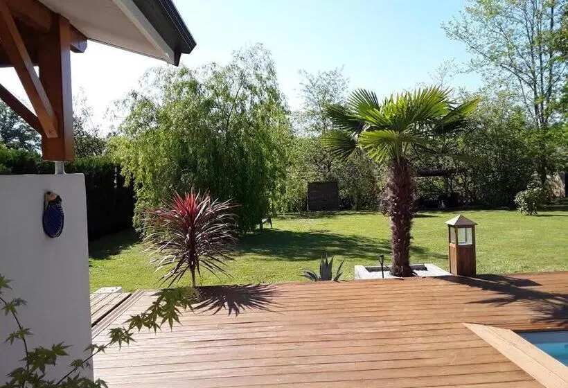 Majatalo Chambres D Hôtes Les Iris