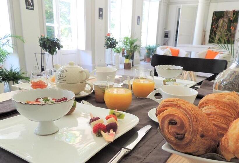 펜션 Domaine Du Plessis Grimaud