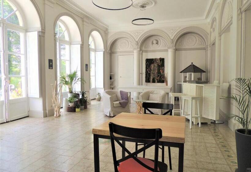 펜션 Domaine Du Plessis Grimaud