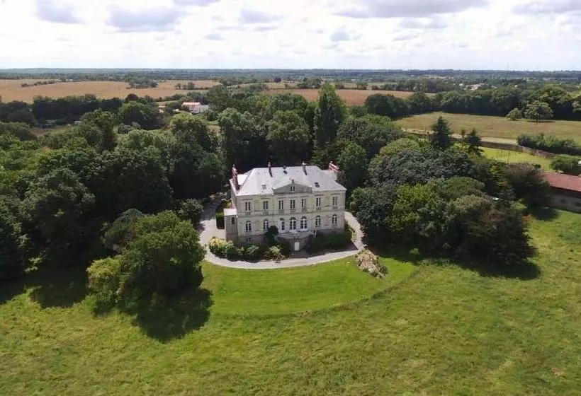 Majatalo Domaine Du Plessis Grimaud