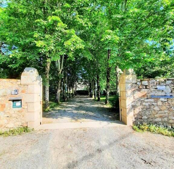 펜션 Domaine Du Plessis Grimaud