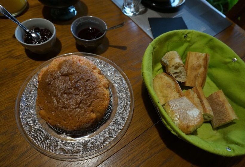 مبيت وإفطار Auberge Du Thiollet