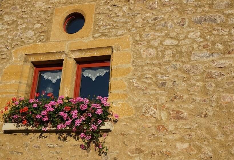 مبيت وإفطار Auberge Du Thiollet