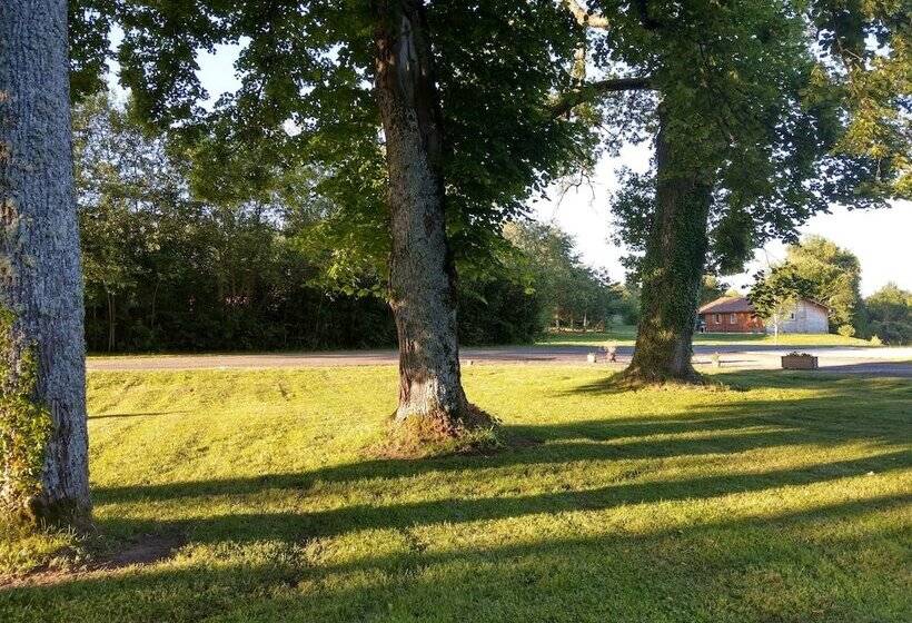 צימר Domaine De La Frissonnette