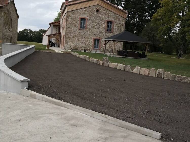 צימר Domaine De La Frissonnette