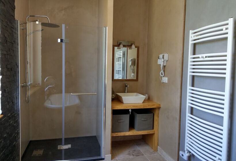 צימר Domaine De La Frissonnette