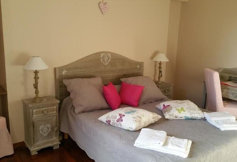 ベッドアンドブレックファースト Le Couvent De Nauviale