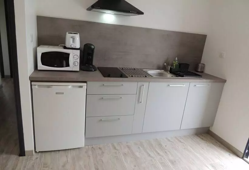 ベッドアンドブレックファースト Les Chataigniers