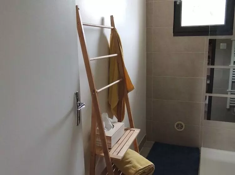 ベッドアンドブレックファースト Les Chataigniers