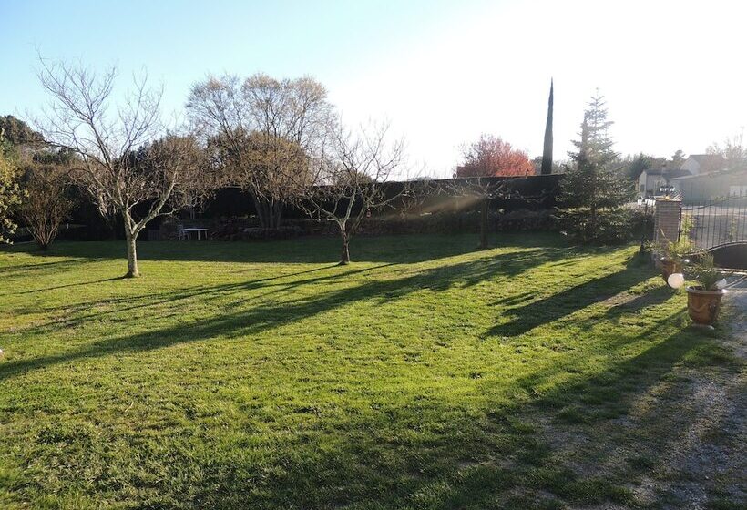 민박 Les Chataigniers