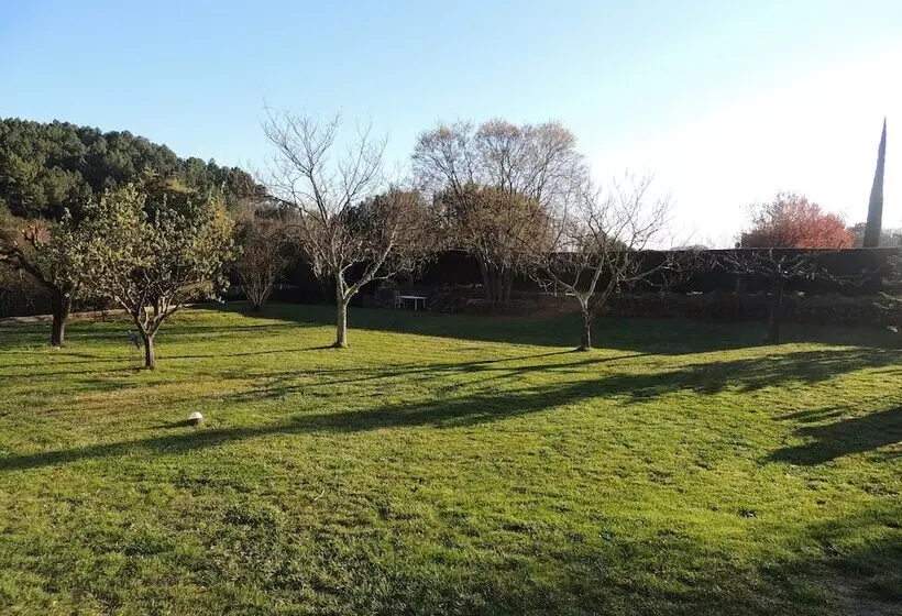 ベッドアンドブレックファースト Les Chataigniers