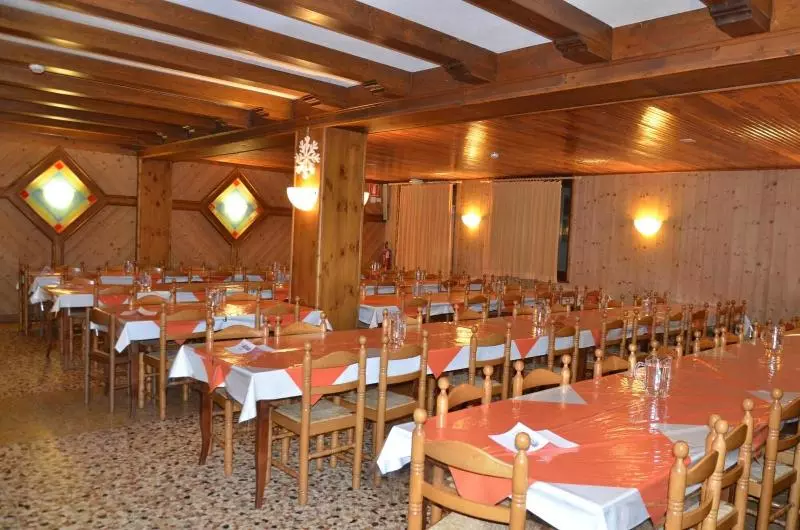 Hostelli Bella Italia & Efa Village