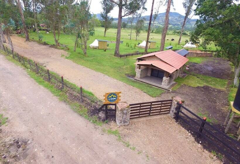 בית מלון כפרי La Victoria Glamping