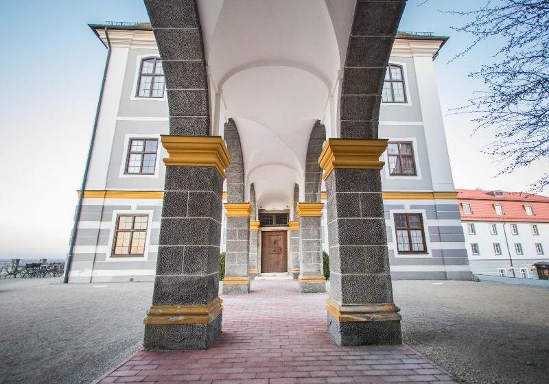 Hotel Schloss Leitheim