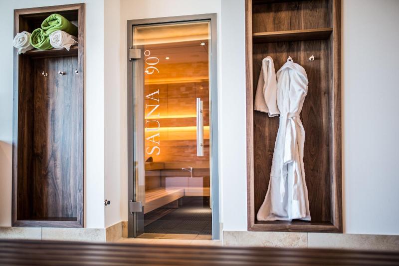 Hotel Schloss Leitheim