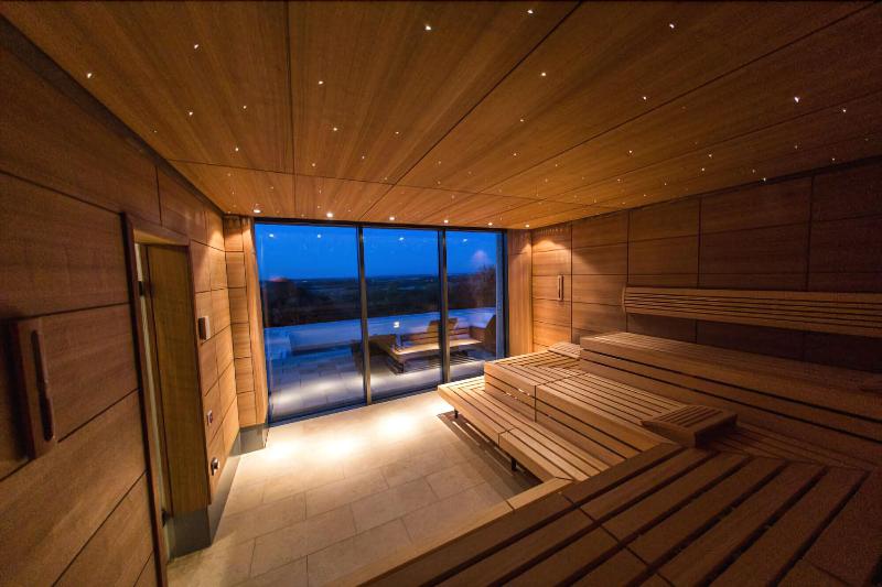 Hotel Schloss Leitheim