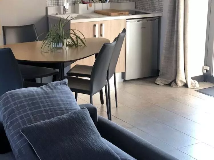 ペンション Aux Herbes Hautes