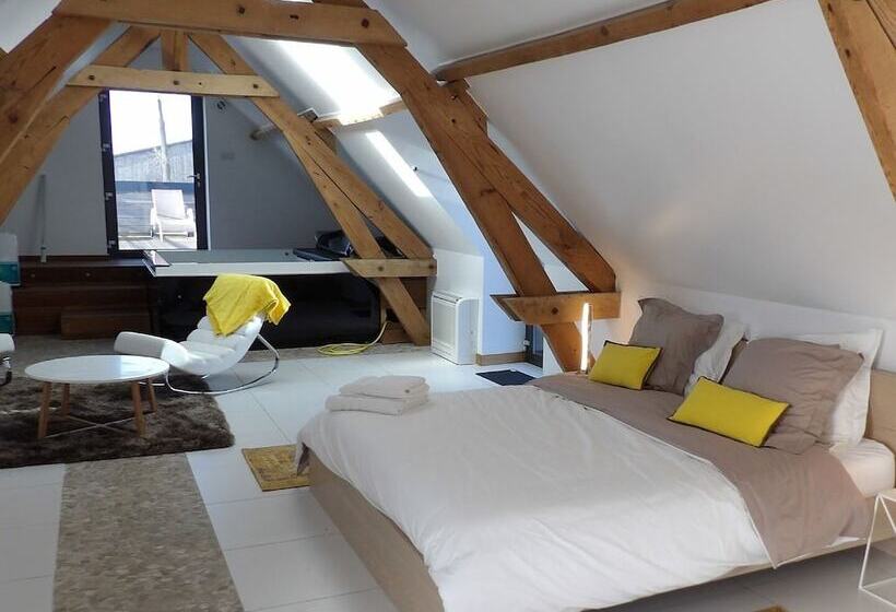 膳宿费 Aux Herbes Hautes