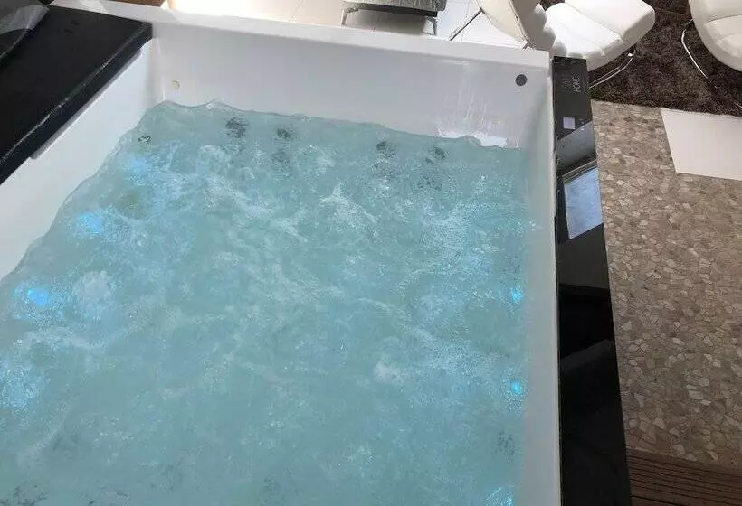 ペンション Aux Herbes Hautes