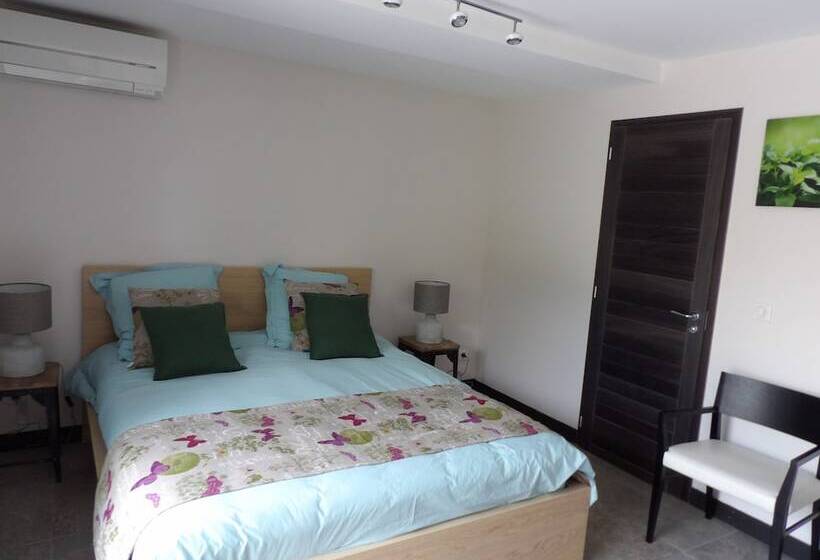 膳宿费 Aux Herbes Hautes