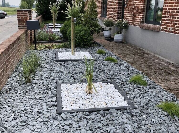 膳宿费 Aux Herbes Hautes