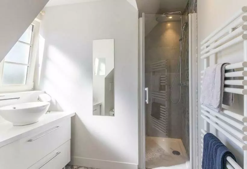 ペンション Chambres Le Tirel