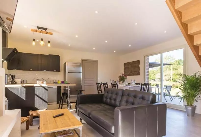 ペンション Chambres Le Tirel