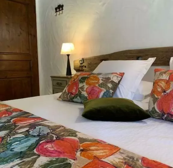 ペンション Maison D Hôtes La Bageatière   Lac D Aiguebelette