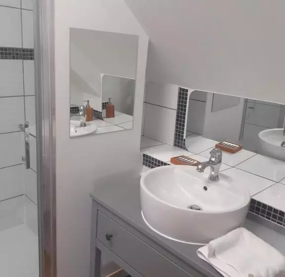 Majatalo La Grenouillere