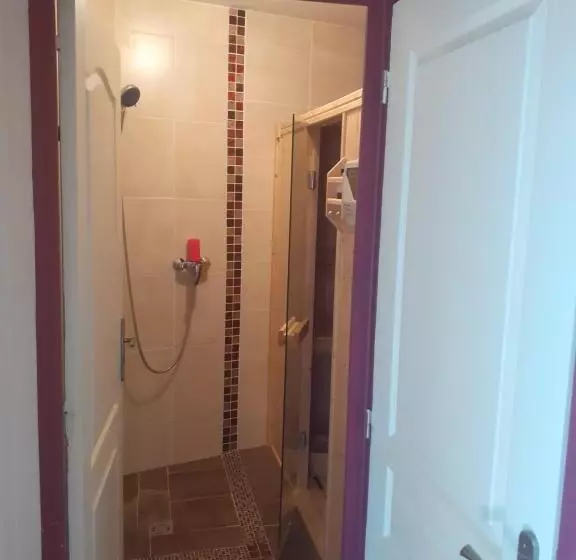 Majatalo La Grenouillere