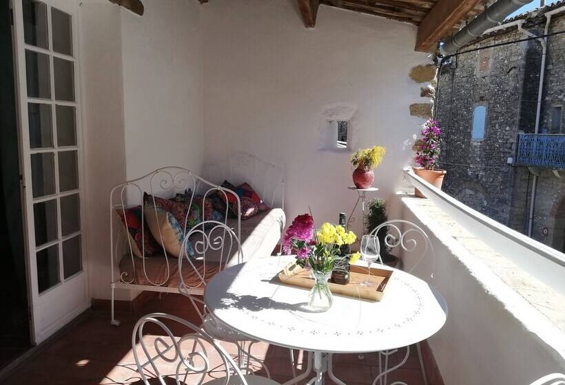 بنسيون L'intemporel Petit Gîte