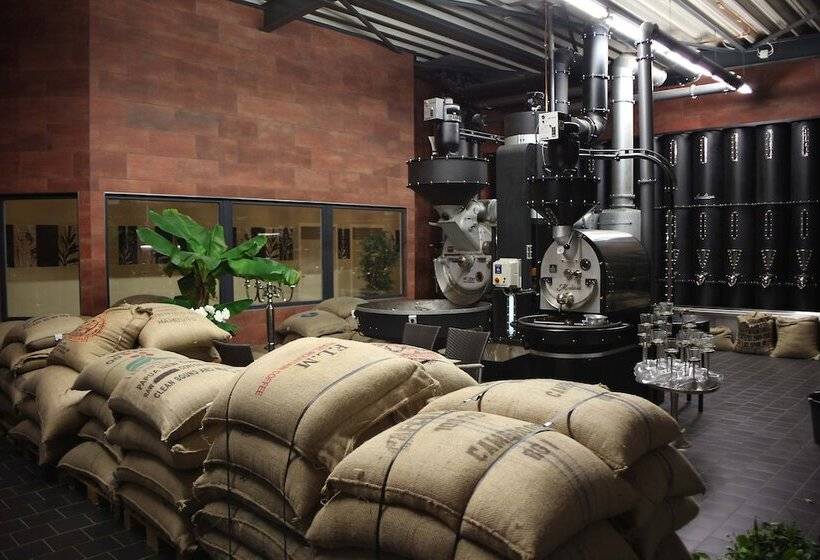 بنسيون Moness Hotel Und Kaffeerösterei