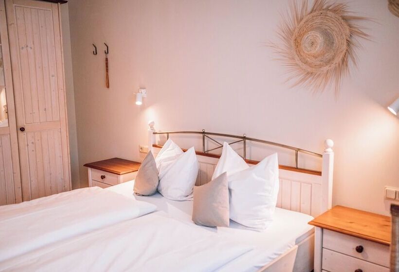 פנסיון Schmidtburger Hof