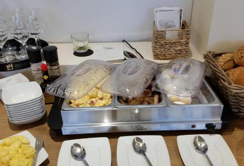 פנסיון Gästehaus Vinaria