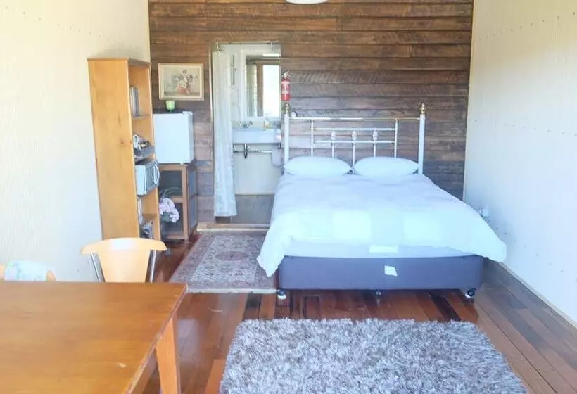 Majatalo Yea Cabin Bunkhouse