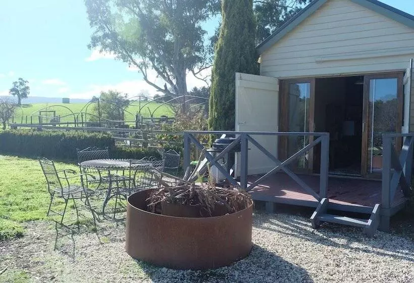 Majatalo Yea Cabin Bunkhouse