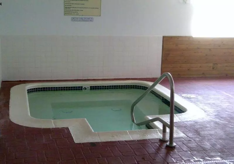 ホテル Capri Inn & Suites   Beatrice