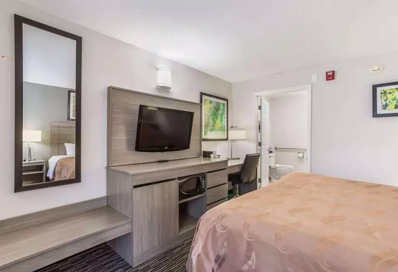 호텔 Quality Inn Gallatinnashville Metro