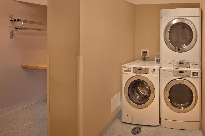 ホテル Residences At Tewksbury