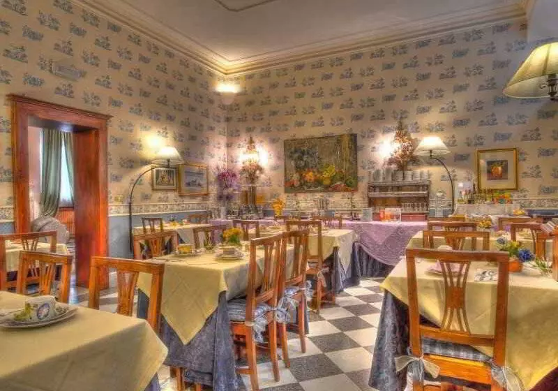 هتل Residenza In Farnese