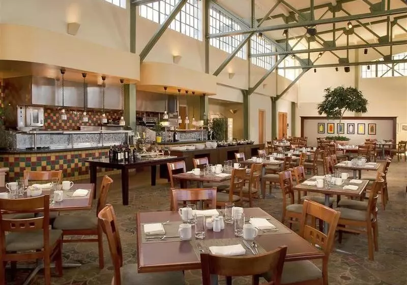 Отель Sheraton Grand Sacramento