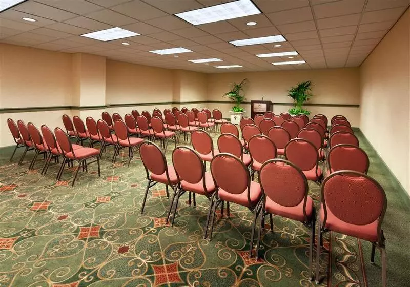 Отель Sheraton Grand Sacramento