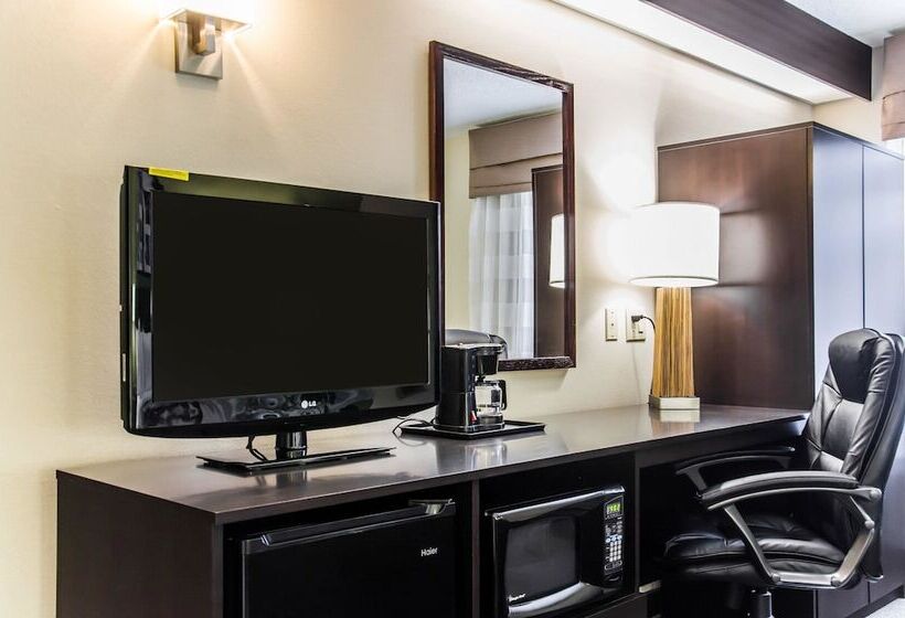 هتل Sleep Inn Airport Billy Graham Parkway