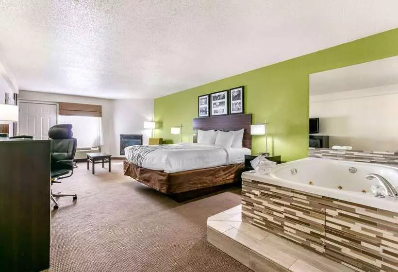 Отель Sleep Inn & Suites Near Sports World Blvd